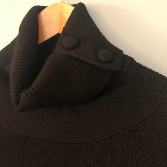 Fitted Black Ribbed Turtleneck Sweater Size Medium - Picture 6 of 7